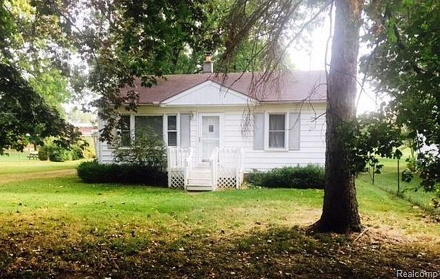 1st image of 34625 Bridgeman St