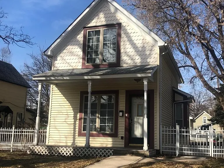 415 Thomas Ave — Photo 13