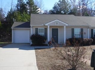 313 Oak Knoll Ct, Seneca, SC 29678
