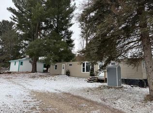 529 W Church Ave, Reed City, MI 49677