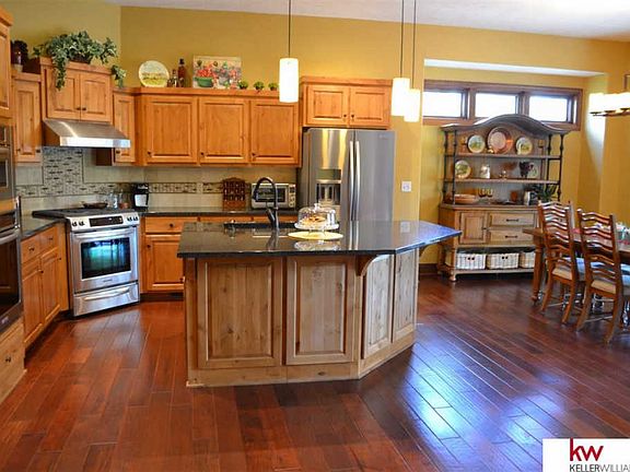 4th image of 8885 Verdon Cir