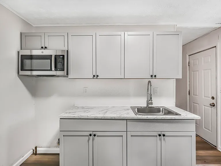 4483 Saint Margaret Ln — Photo 10