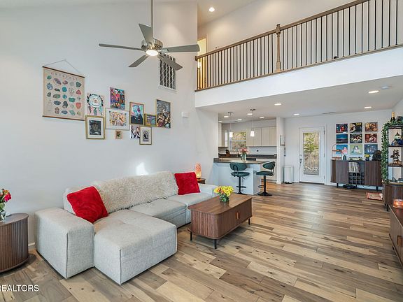 5th image of 2566 Eppie Cove Ln