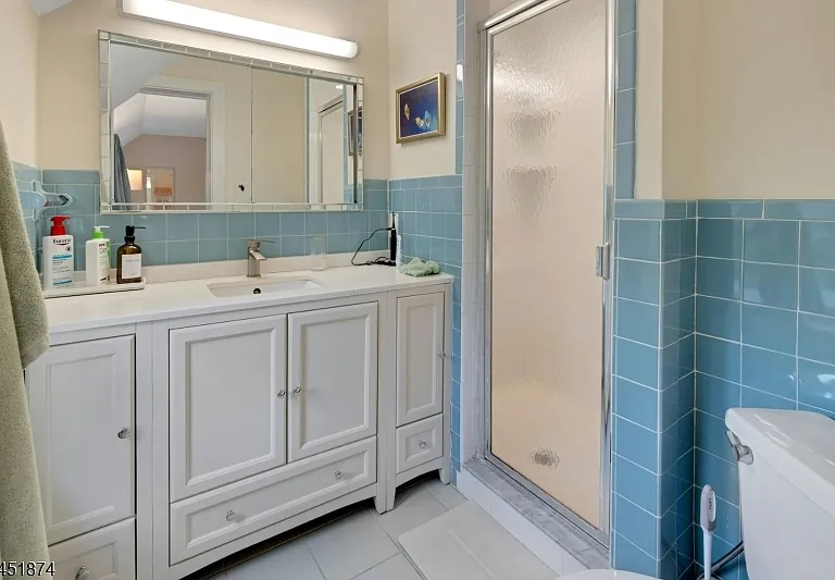 8 Franklin Pl — Photo 23