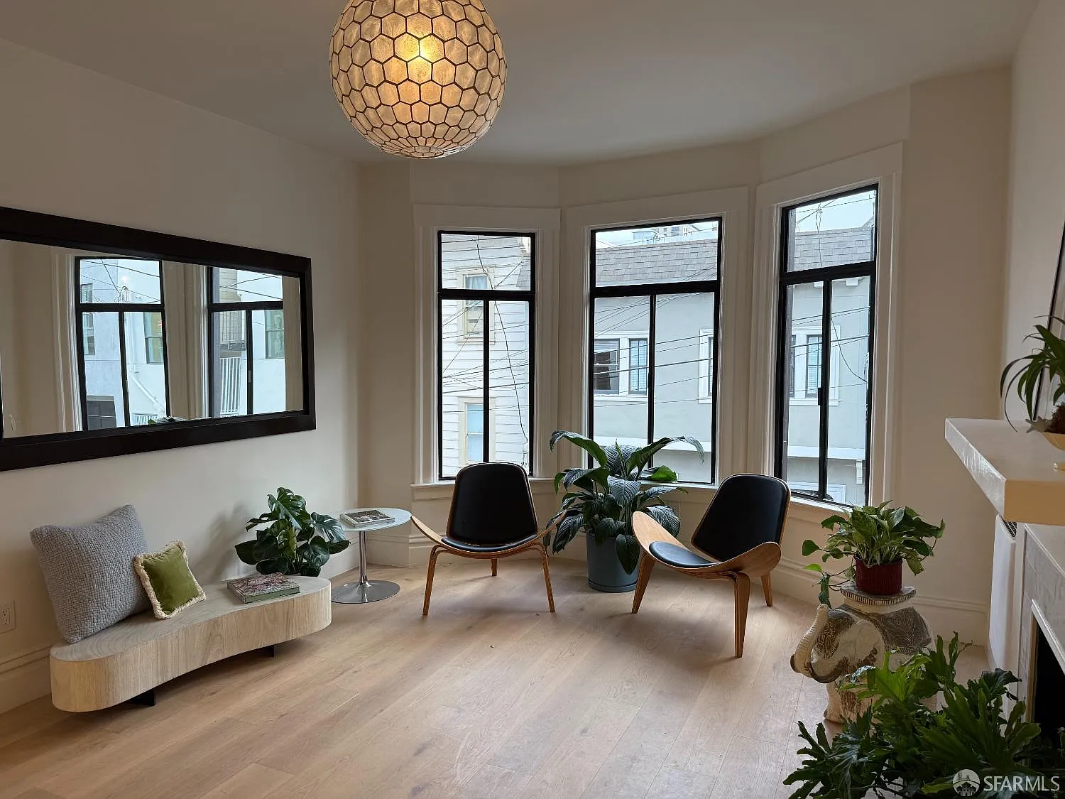 34 Bernard St - Photo 2