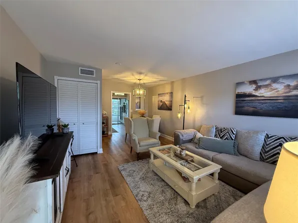 22 Abbey Ln APT 205, Delray Beach, FL 33446