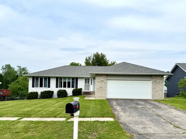 612 Dickerson Dr, Winnebago, IL 61088
