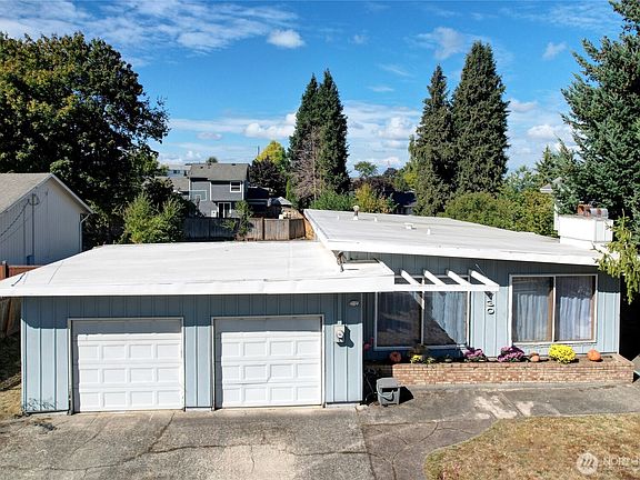3rd image of 1730 N Narrows Drive