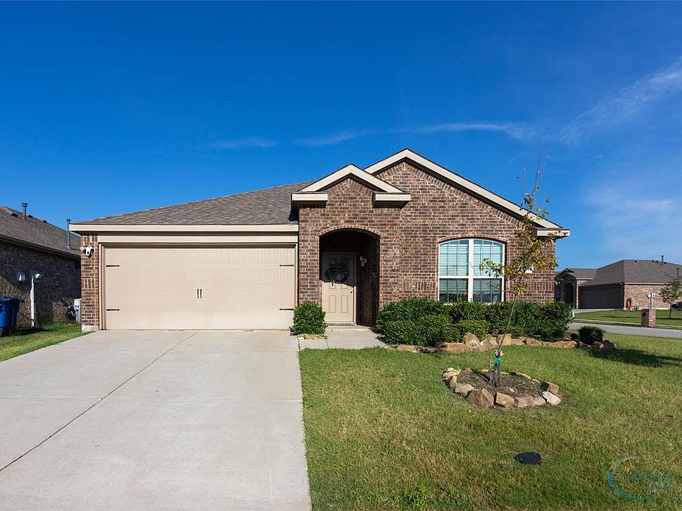 1st image of 2136 Meadow Park Dr