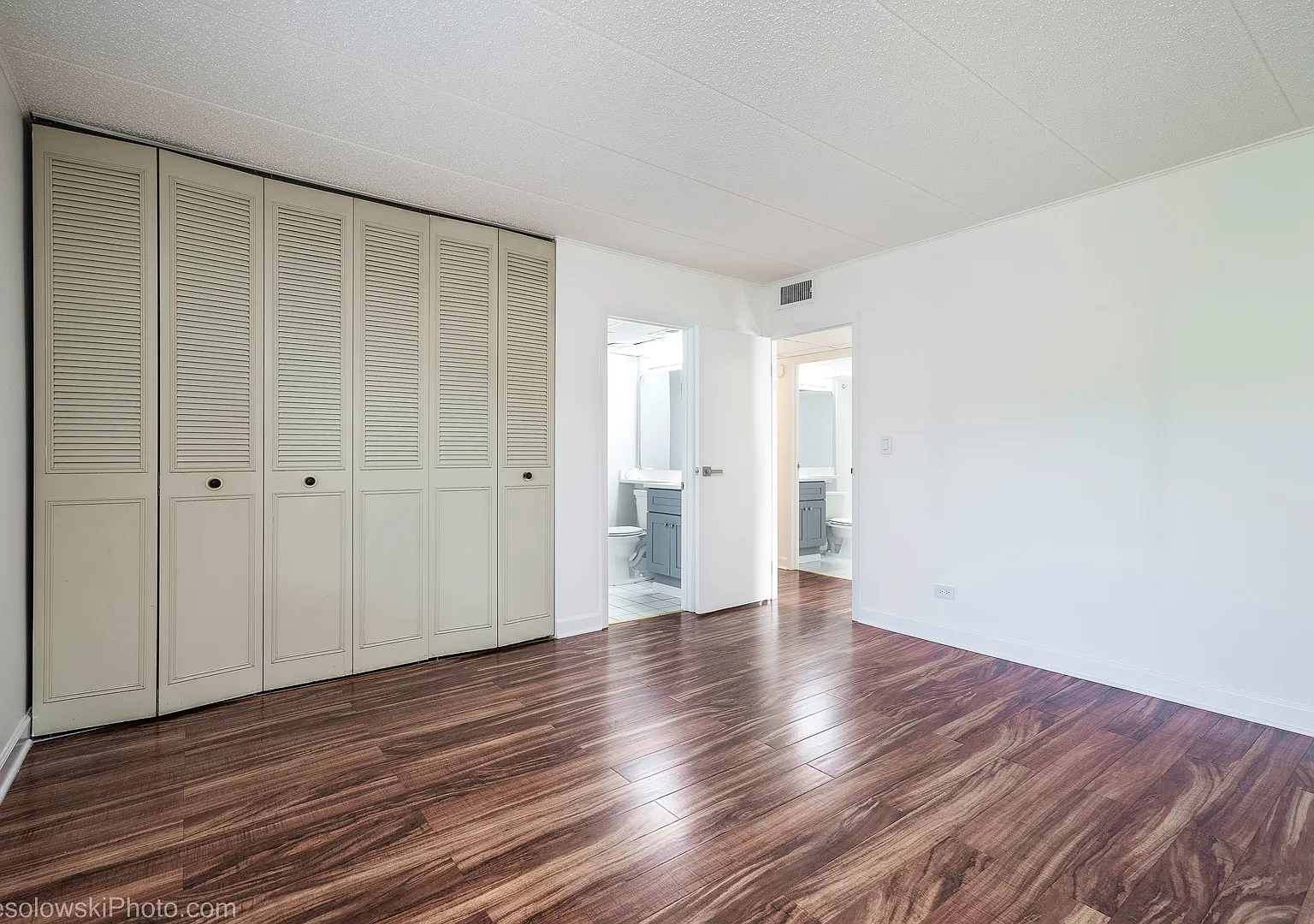 2 bed, 1223 sqft, $2,300 — Photo 4