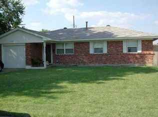 929 Brown Dr, Midwest City, OK 73110