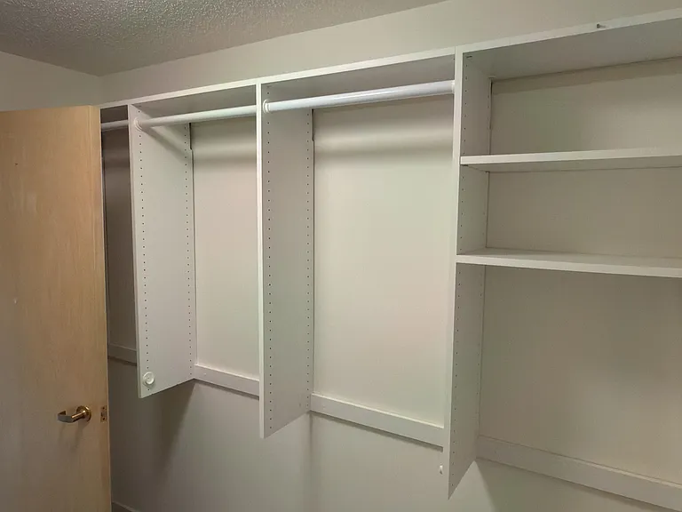 Chelsea Condos — Photo 57