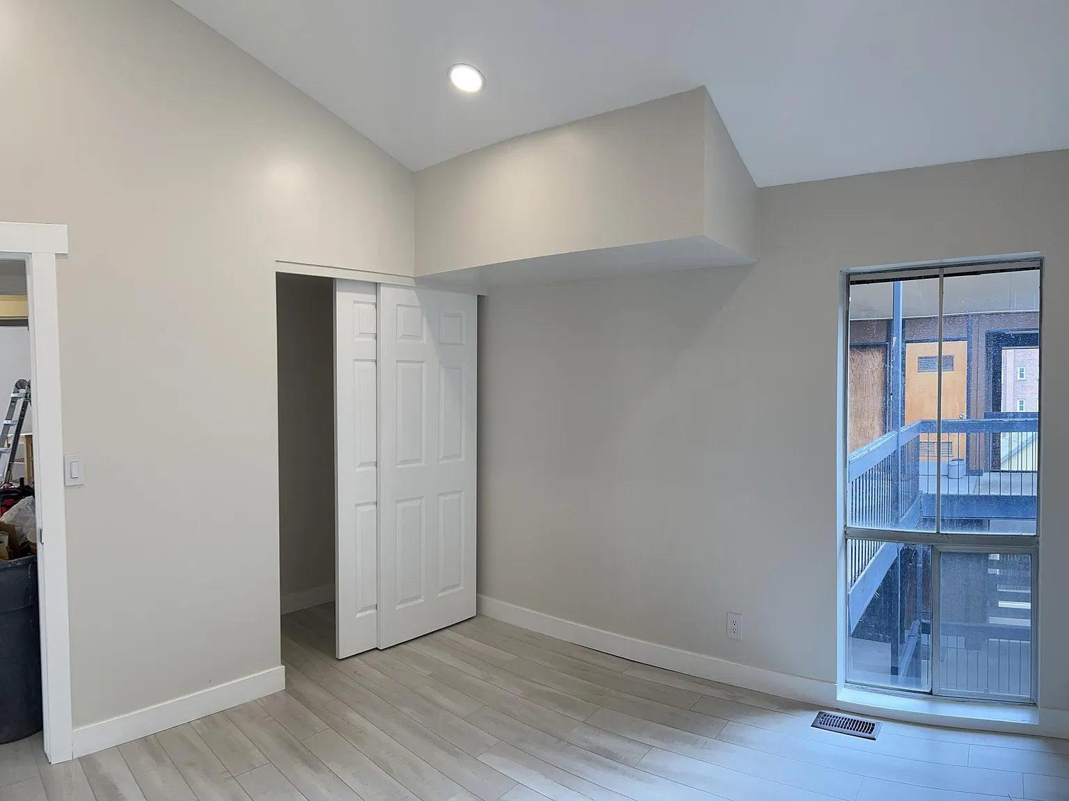 2 bed, 870 sqft, $1,950 — Photo 4