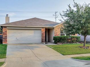 1561 Chivalry Ln, Little Elm, TX 75068
