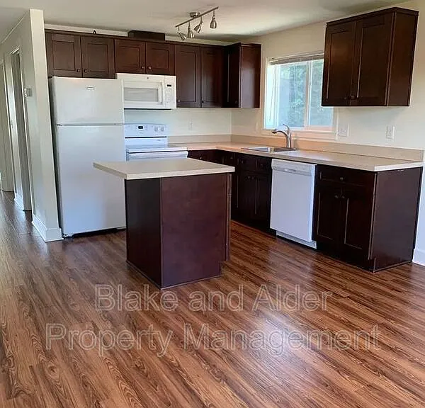 8211 N Montana Ave #C — Photo 6