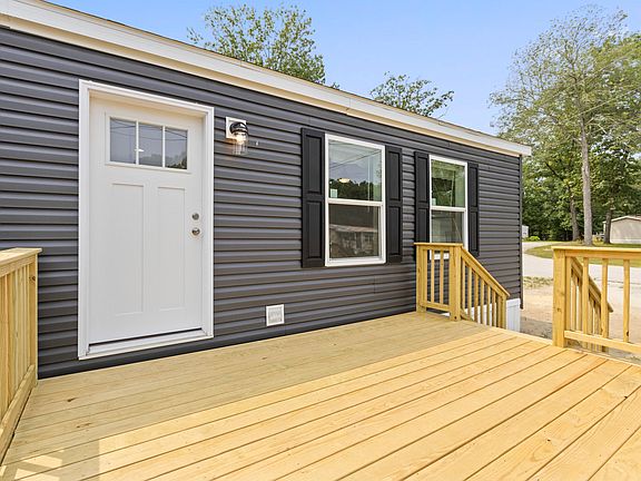 3rd image of 127 Shaker Road #37