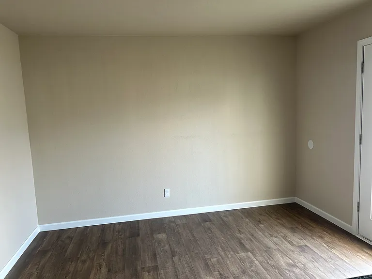 5704 Bryan St — Photo 13