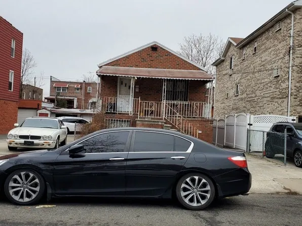 2721 Lurting Ave, Bronx, NY 10469
