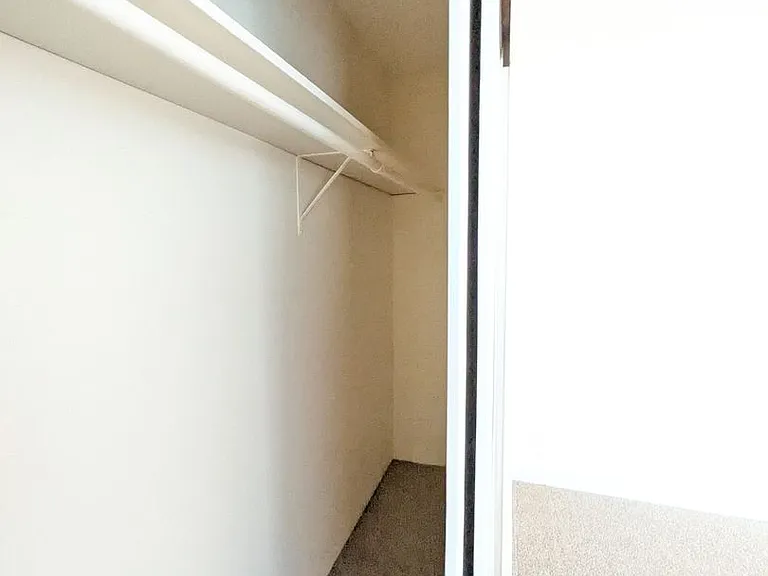 Loreto Apartments — Photo 49
