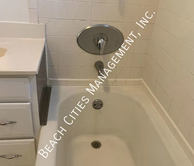 40 Glendora Ave — Photo 31