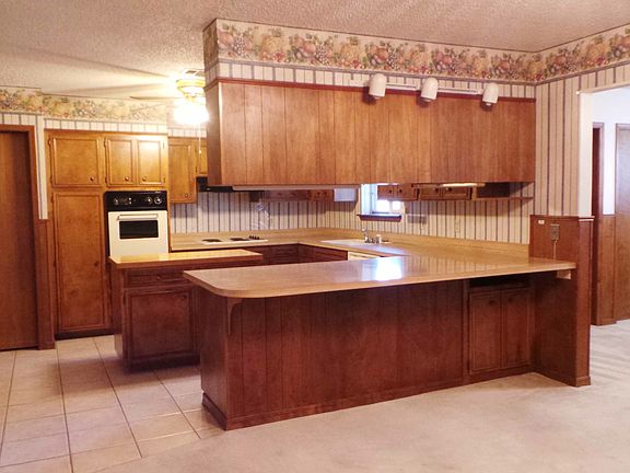 2nd image of 1602 Bert Dr