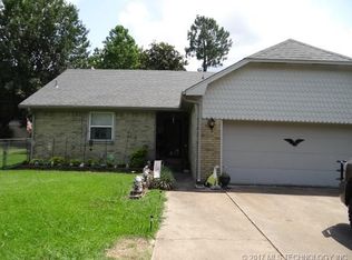 1114 W Ridge Ave, McAlester, OK 74501