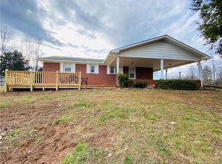 11 Edwards Dr, Nebo, NC 28761