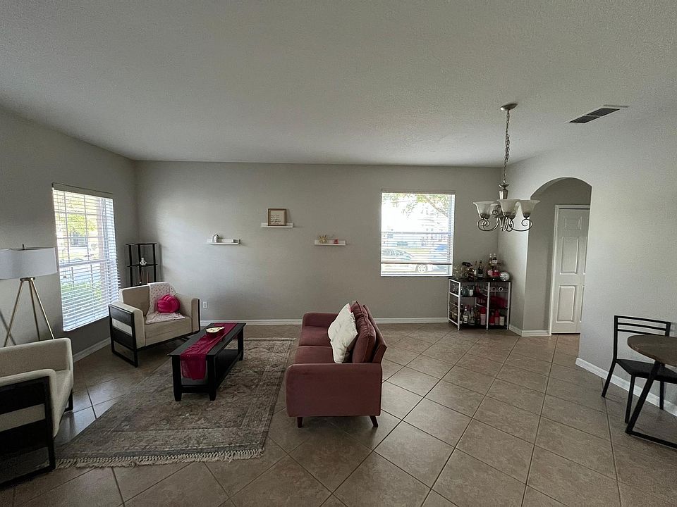 1st image of 9054 Edenshire Cir