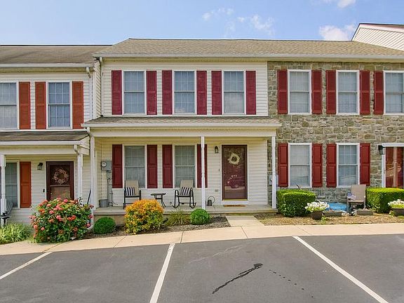2nd image of 677 Knoll Dr