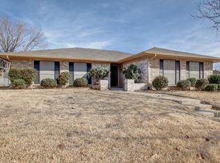 409 Catalpa Ln, Euless, TX 76039