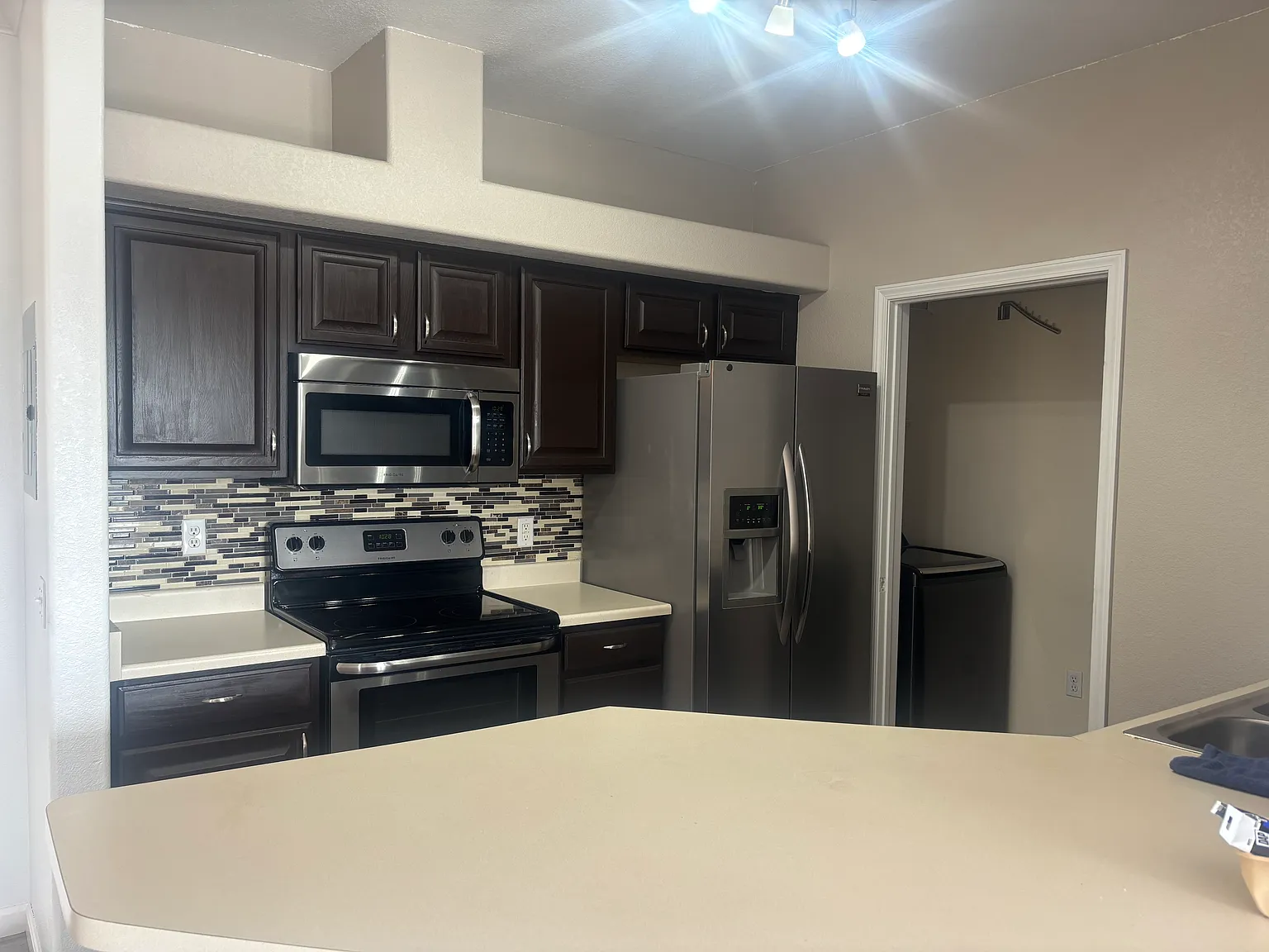 2 bed, 1.5 bath, 1200 sqft, $2,300 — Photo 4