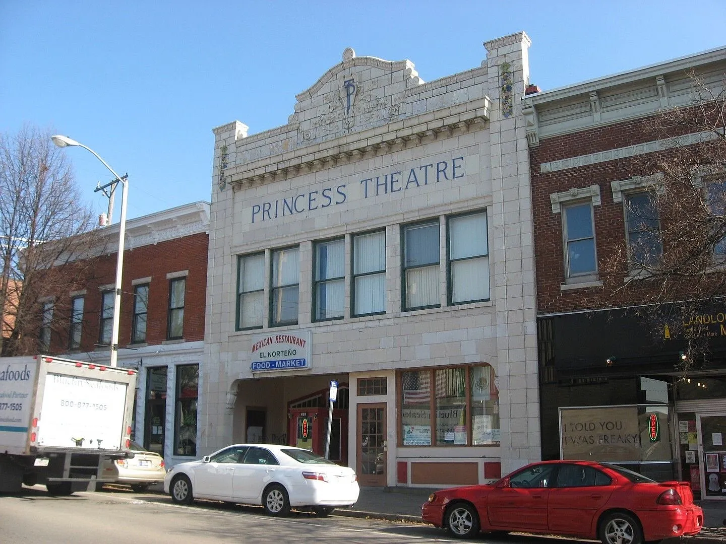 Short Term Rental Perfect for IU Games / Long Term Rental for 2026-2027 Lease Term Availability $... — Photo 2