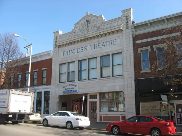 204 N Walnut St, 204 N Walnut St #B, Bloomington, IN 47404