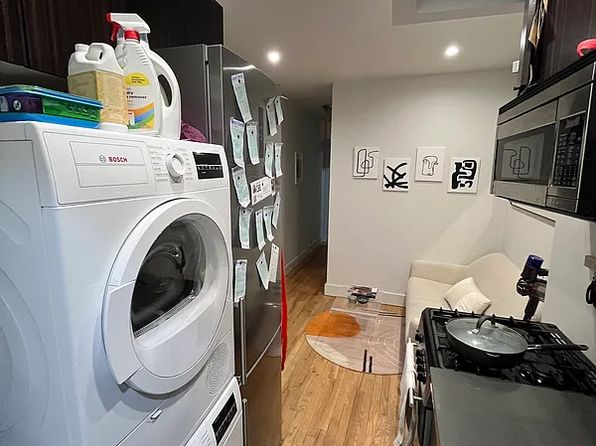 166 Elizabeth St APT 4C