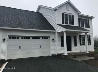 59 Mosher Rd, Sand Lake, NY 12153