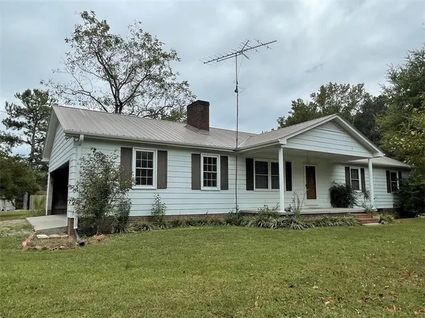 228 Brooks Ln, Candor, NC 27229