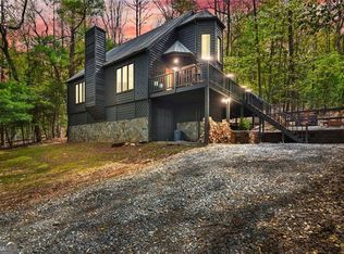 561 Villa Dr, Ellijay, GA 30540