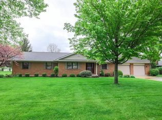 885 Diahann Dr, Tipp City, OH 45371