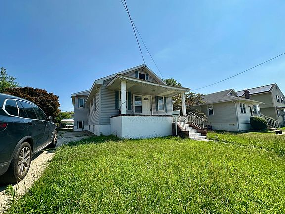 2nd image of 28 W Buckingham Ave