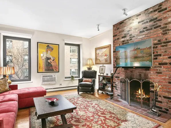 234 East 74th Street image 1 of 3