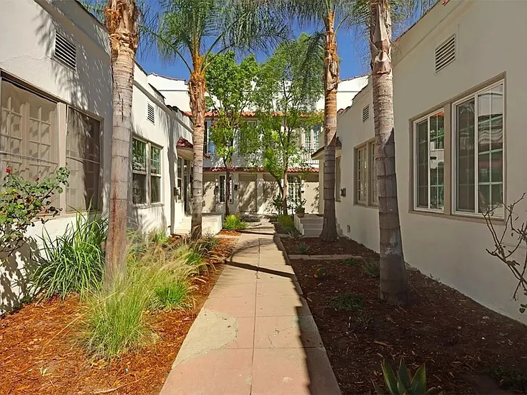 Gallatin Willowbrook, LLC (9633.00) — Photo 1