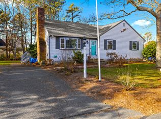 25 Janall Dr, Dennis, MA 02638
