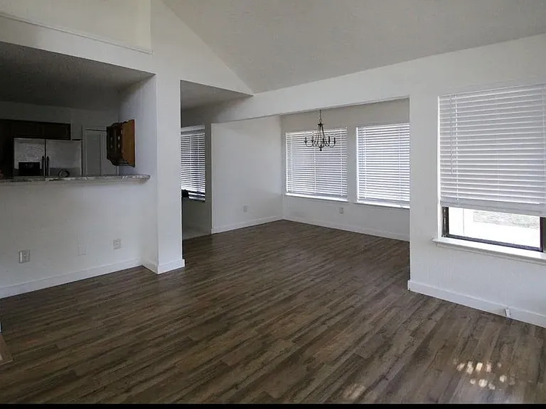 707 Argone Ct — Photo 4