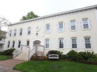 46 Stearns St #1R, Bristol, CT 06010