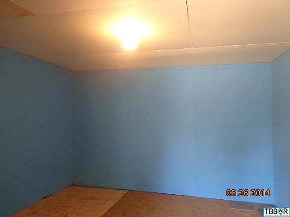 4th image of 400 S Burleson Ave