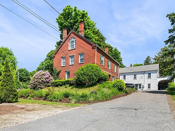 4th image of 14 Poplar St