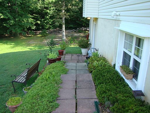 5th image of 58 Hamlin Dr
