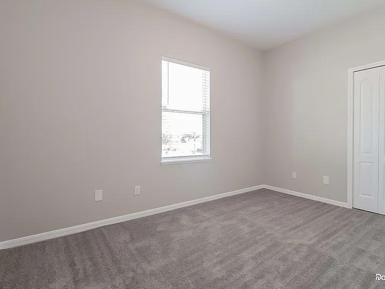 1117 Spruce Ridge Ct — Photo 10