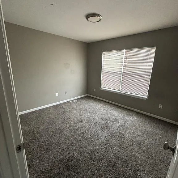 213 NW Sni A Bar Pkwy — Photo 8