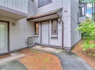 7 Staunton Ct UNIT E, Farmington, CT 06032